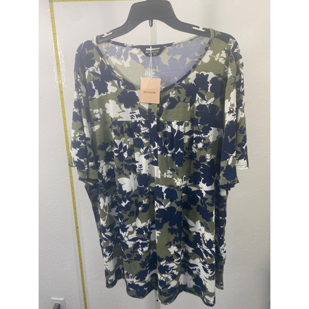 BloomChic Floral Print Scoop Neck Short Sleeve Blouse Green Navy White Plus 26